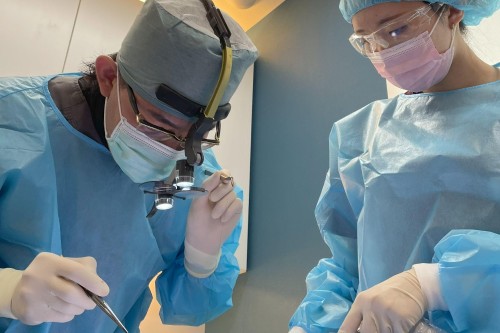 自治医大で経験を積んだ歯科医師が在籍